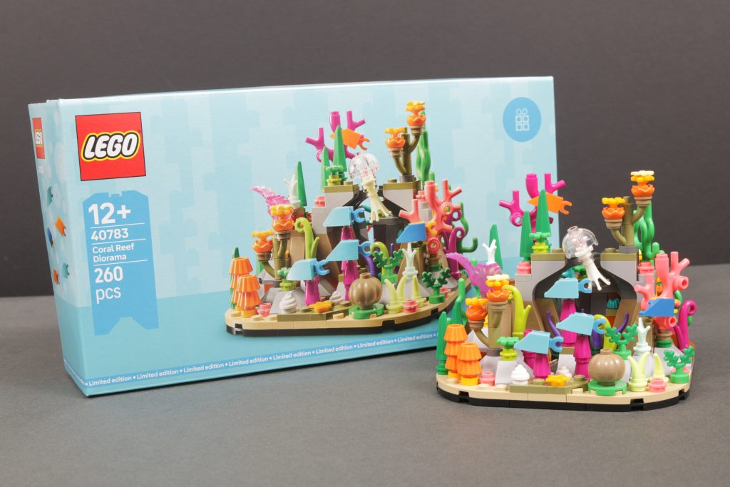 LEGO 40783 Coral Reef Diorama gift with purchase review 1 1024x683