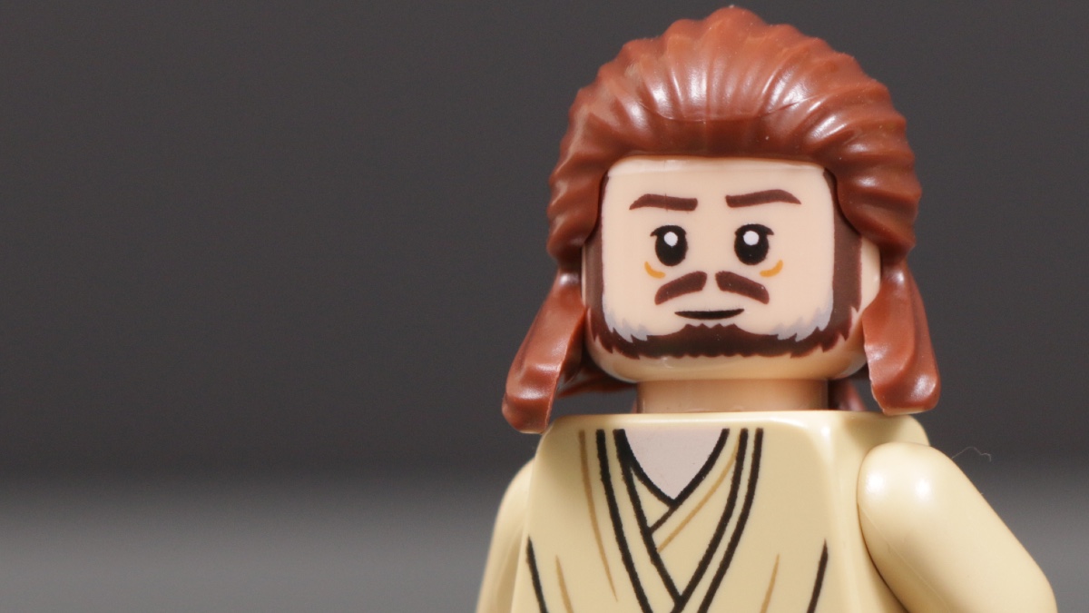 Closer look at LEGO Star Wars magazine Issue 119’s Qui-Gon Jinn minifigure