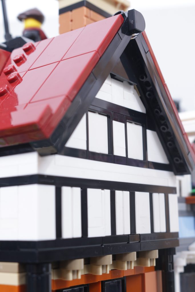 LEGO Icons 10350 Tudor Corner second review plus comparison with 10251 Brick Bank and 10270 Bookshop 85 683x1024