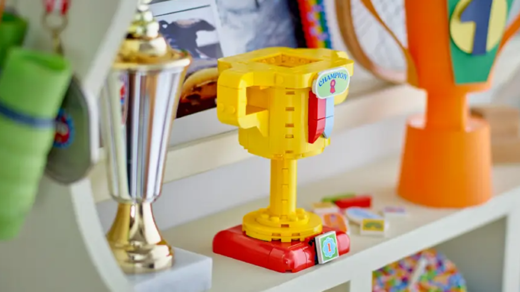 LEGO 40688 Trophy Award GWP featured image 1024x576
