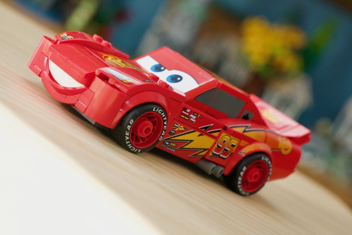 LEGO Speed Champions 77255 Lightning McQueen review 3 1200x800