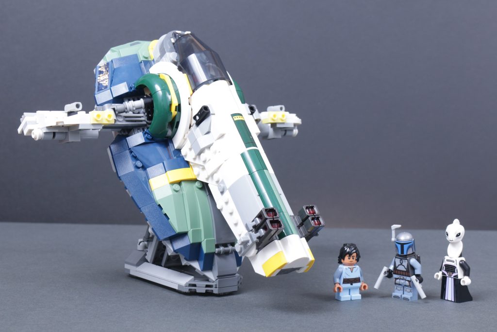 LEGO Star Wars 75433 Jango Fetts Starship review 1 1024x683