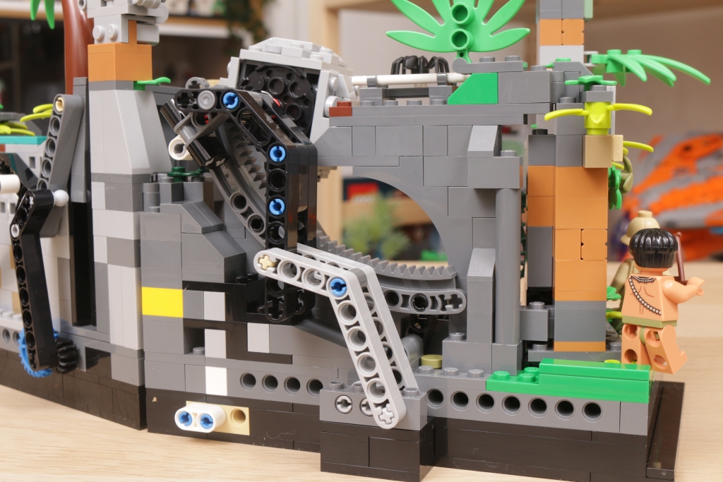 LEGO Indiana Jones 77015 Temple of the Golden Idol review 26 1024x683