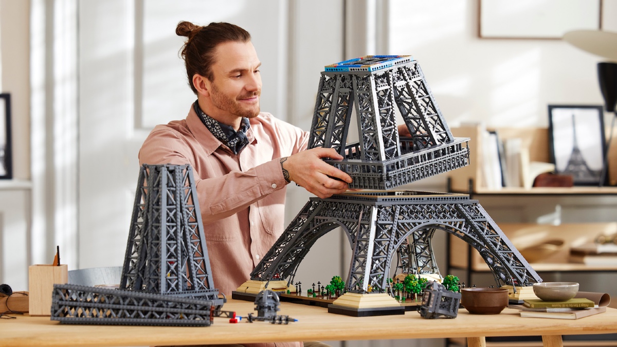 LEGO designer reveals 10307 Eiffel Tower’s single ‘moving part’