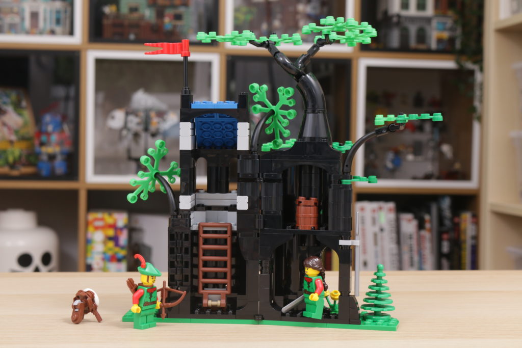 LEGO Castle 40567 Forest Hideout gift with purchase review 22 1024x683