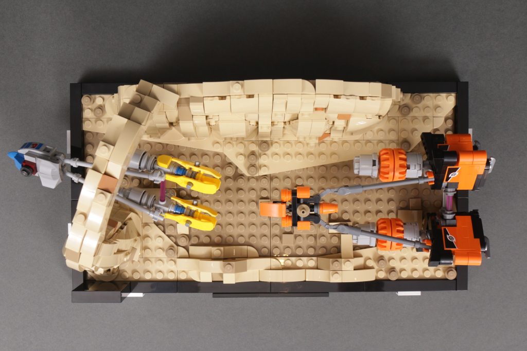 LEGO Star Wars 75380 Mos Espa Podrace Diorama review 21 1024x683
