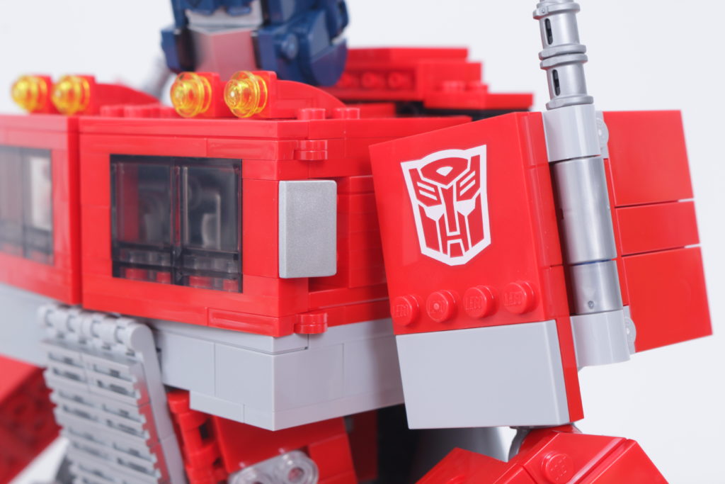 LEGO Transformers 10302 Optimus Prime review 18 1024x683