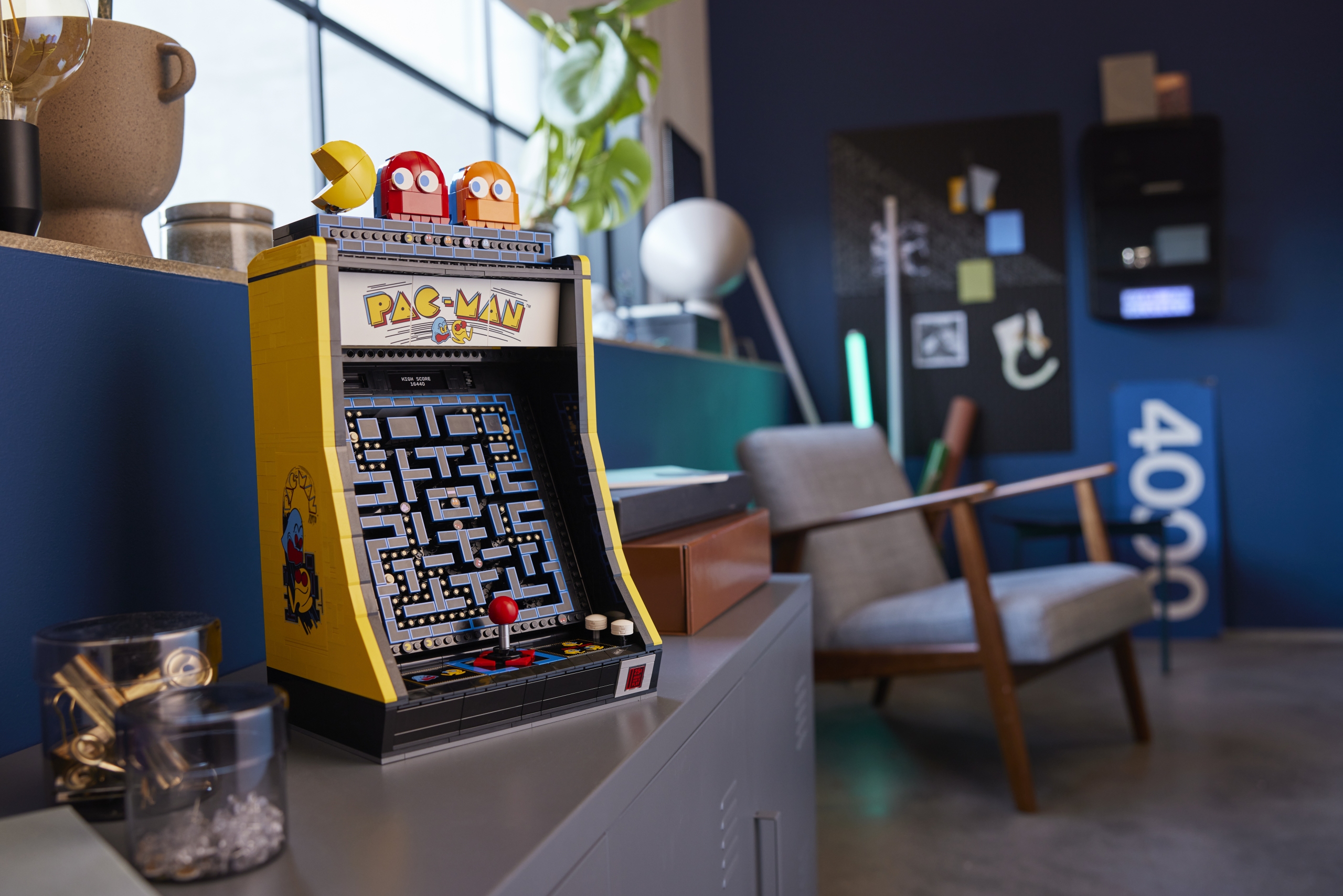 LEGO Icons 10323 PAC MAN Arcade 3 scaled