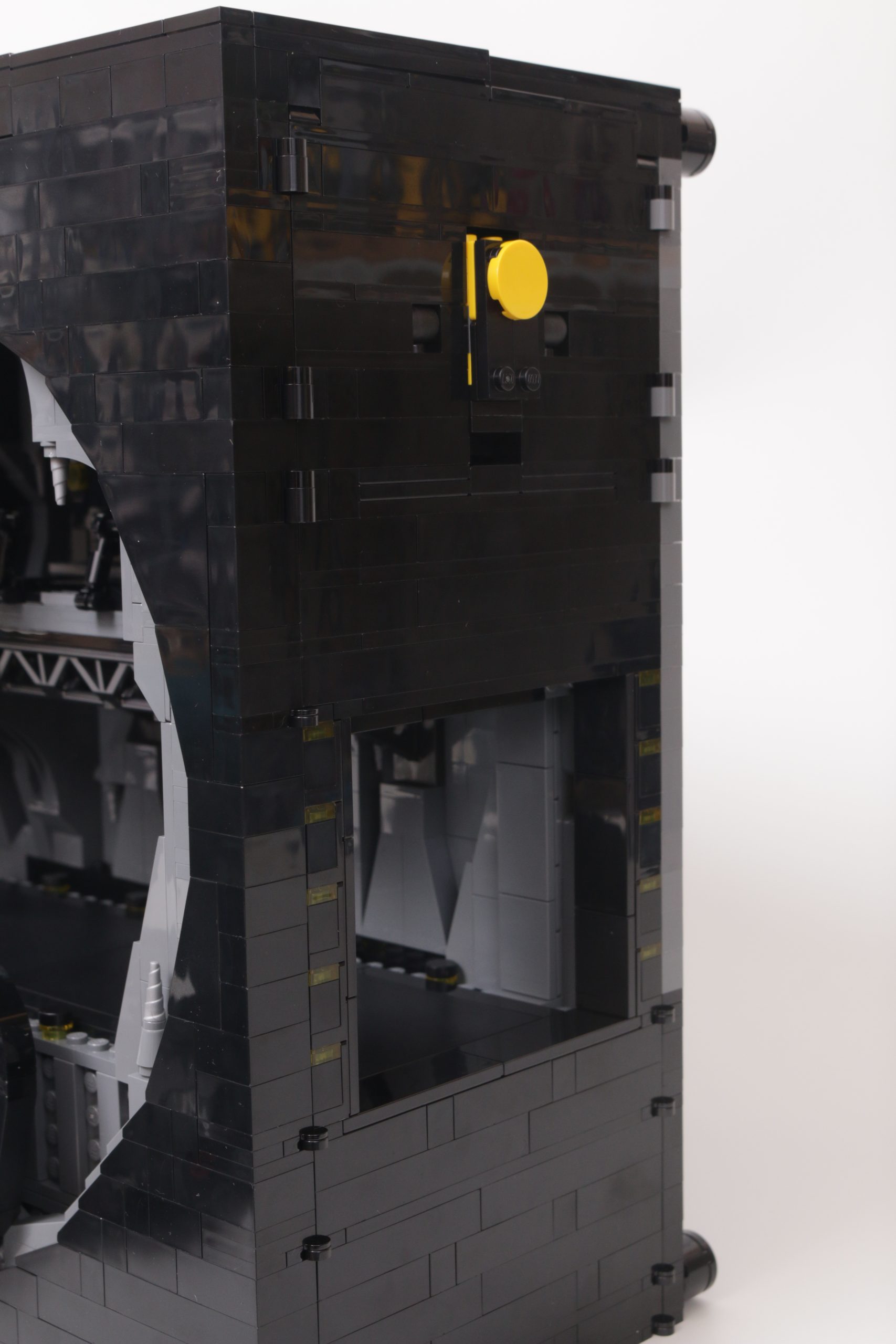 LEGO Batman 76252 Batcave – Shadow Box review 22 scaled