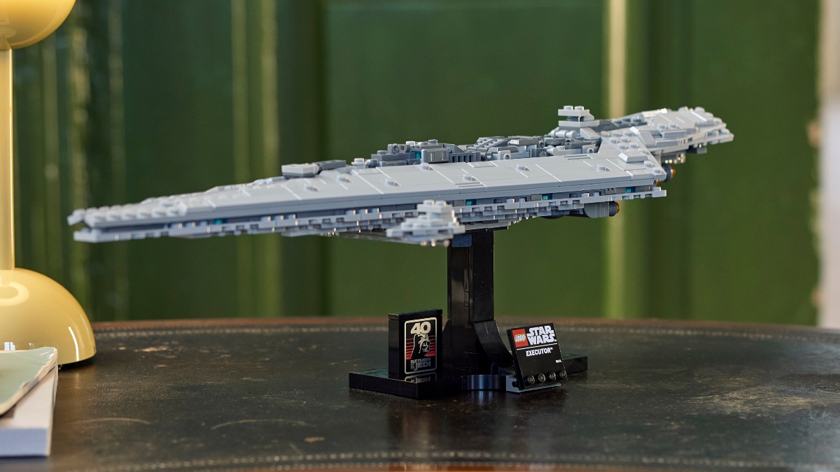 LEGO Star Wars 75356 Executor Super Star Destroyer is as good as UCS sets