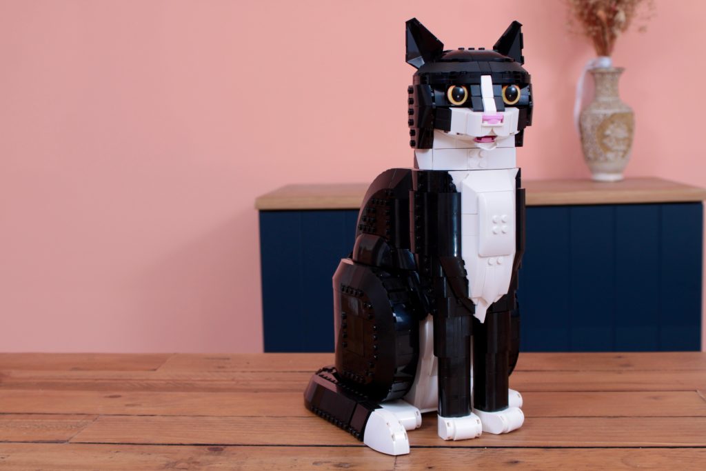 LEGO Ideas 21349 Tuxedo Cat review 15 1024x683