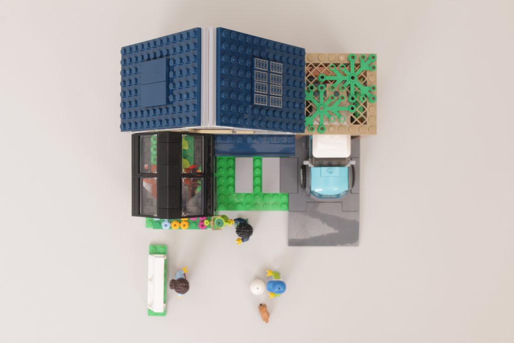 LEGO City 60398 Family House and Electric Car review 20 1024x683