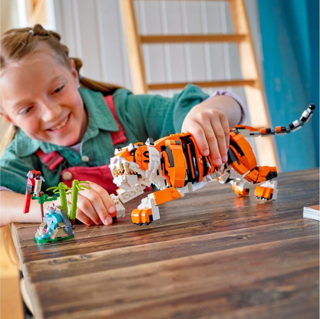 LEGO Creator 3 in 1 31129 Majestic Tiger 8 1024x1022