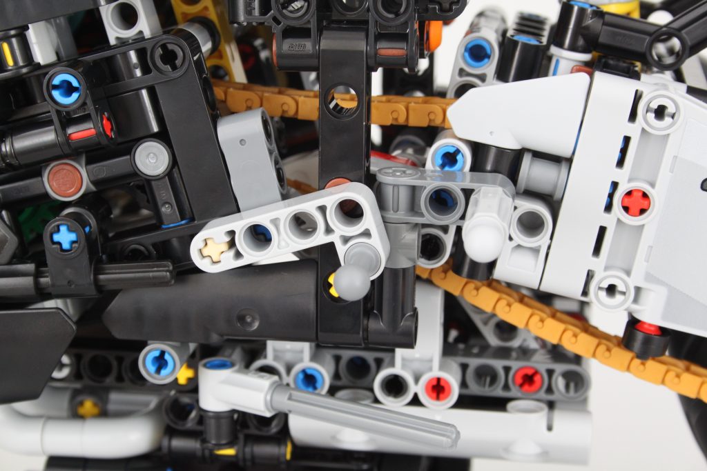 LEGO Technic 42159 Yamaha MT 10 SP review 24 1024x683