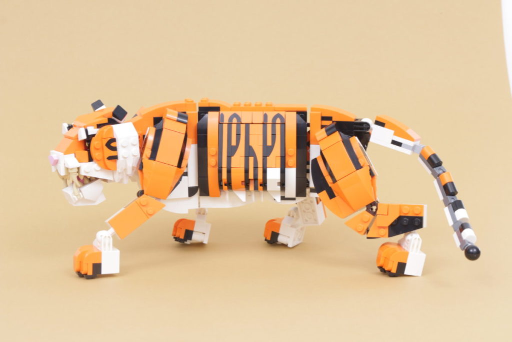 How to recolour LEGO Creator 3 in 1 31129 Majestic Tiger white 31 1024x683