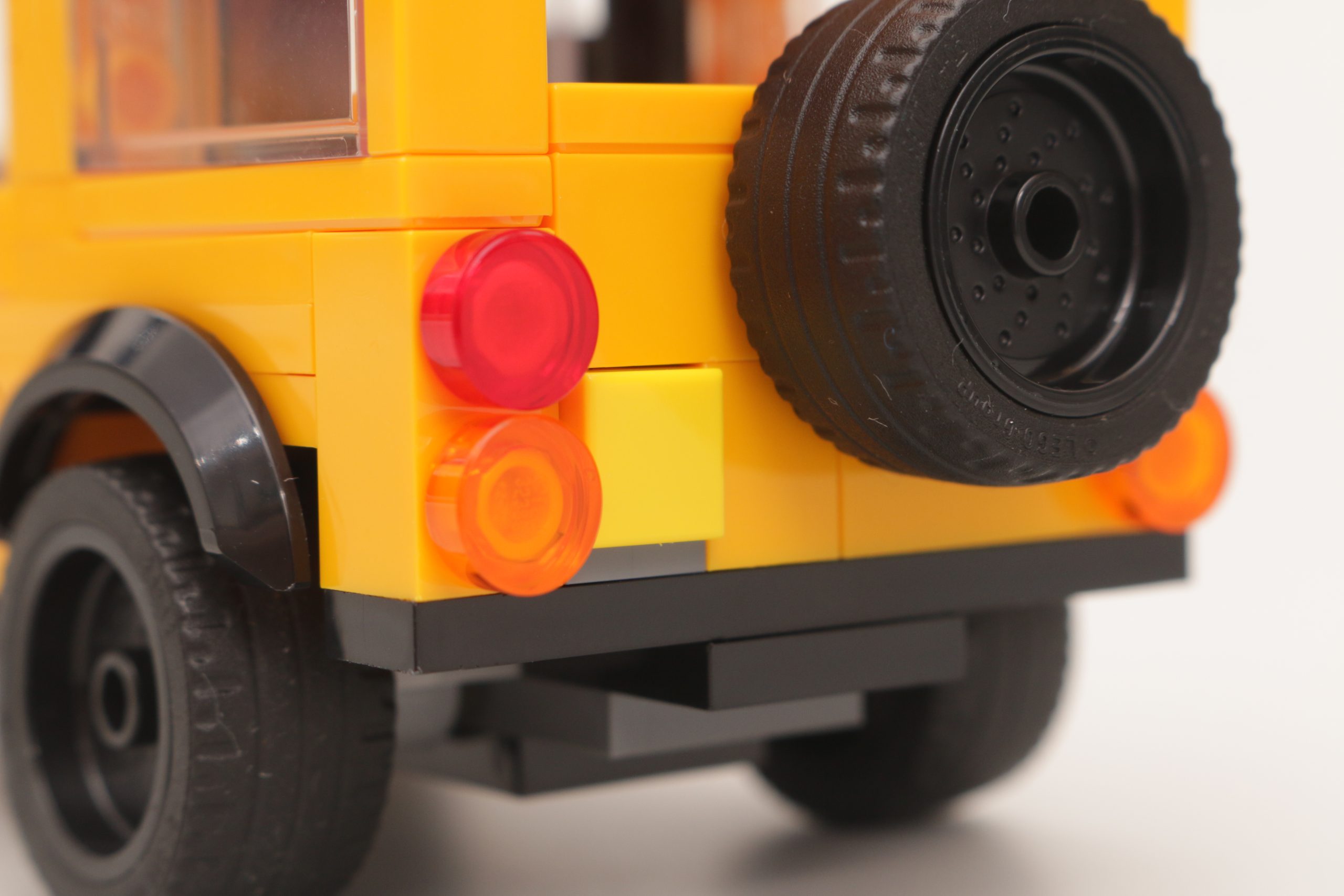 LEGO Creator 40650 Land Rover Classic Defender review 12 scaled
