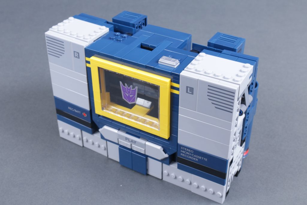 LEGO Icons Transformers 10358 Soundwave review 54 1024x683