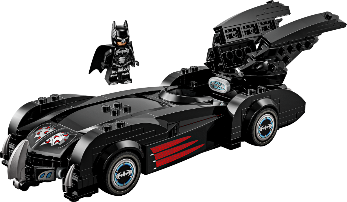 LEGO Batman 76333 Batman Robin Batmobile 1 1200x701