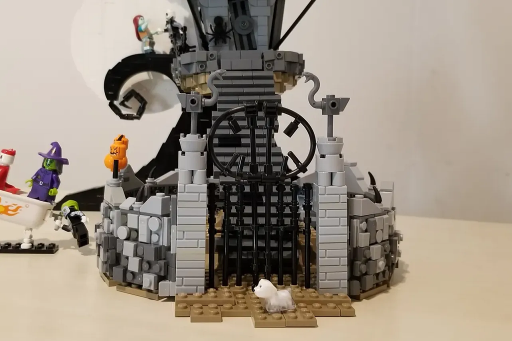 LEGO Ideas Jack Skellingtons House 2 1024x682