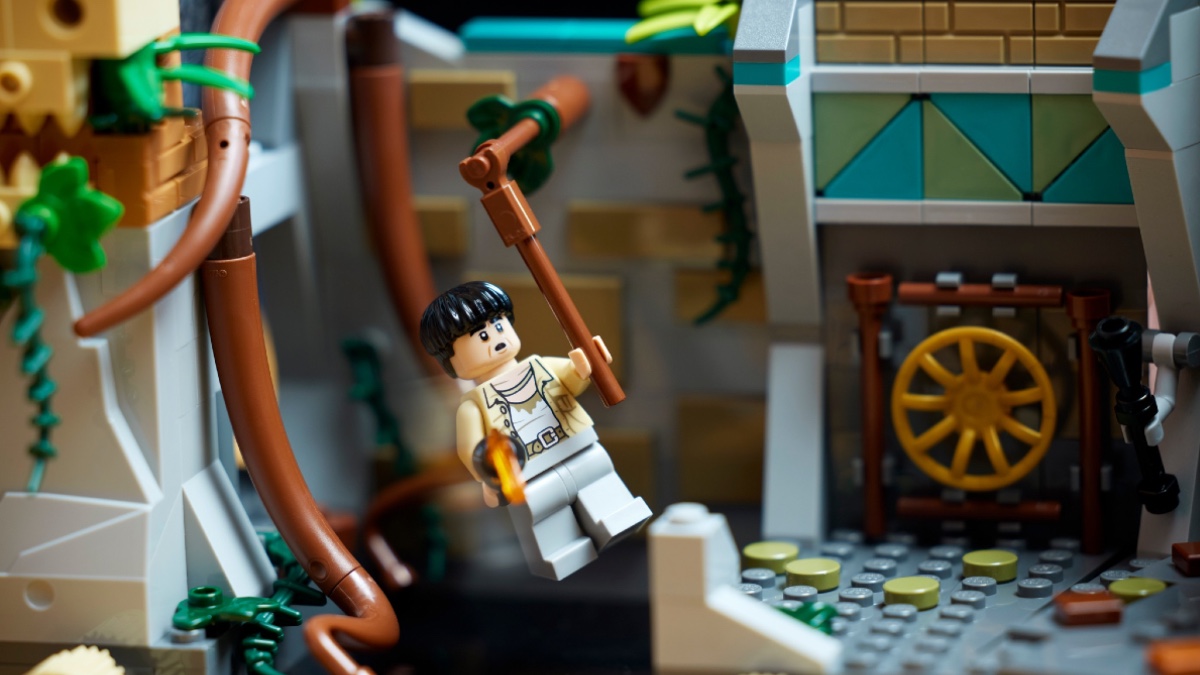 More images of LEGO Indiana Jones 77015 Temple of the Golden Idol