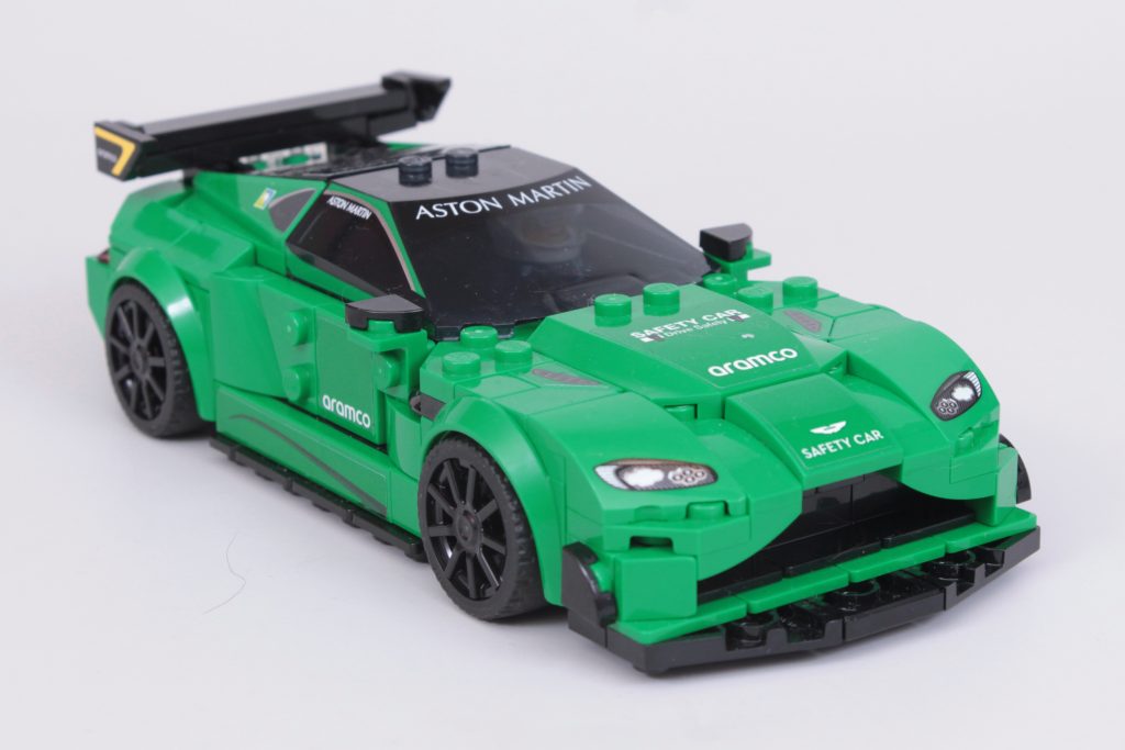 LEGO Speed Champions 76925 Aston Martin Safety Car AMR23 critique 12 1024x683