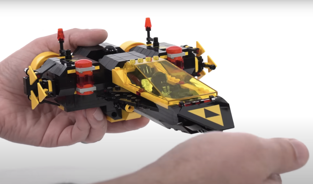JANGs LEGO Reviews LEGO Icons 10355 Blacktron Renegade Alienator build 5 1024x603