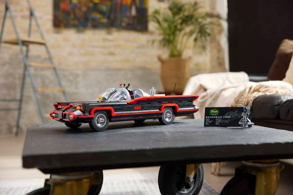76328 batman the classic tv series batmobile 3 1024x683