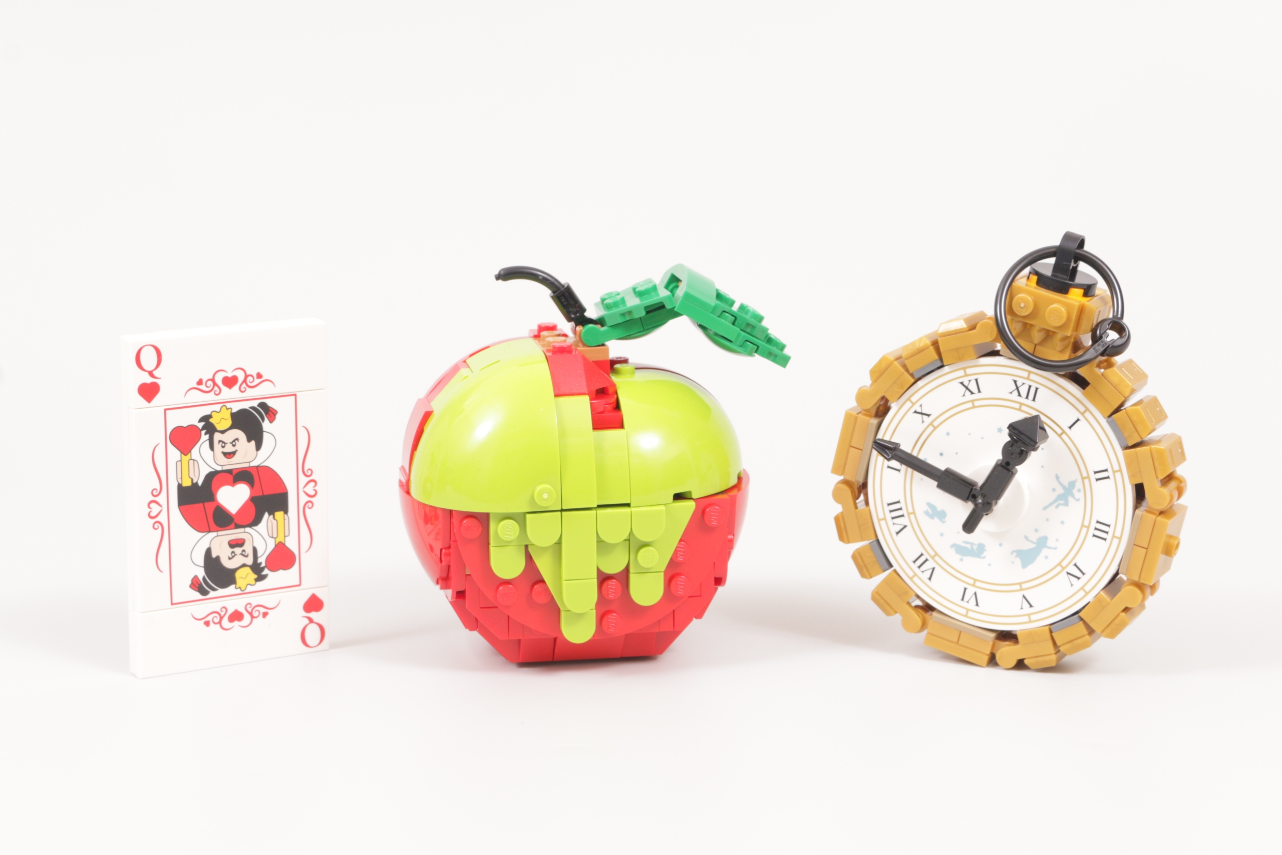 LEGO Disney 100 43227 Villain Icons review 6 scaled
