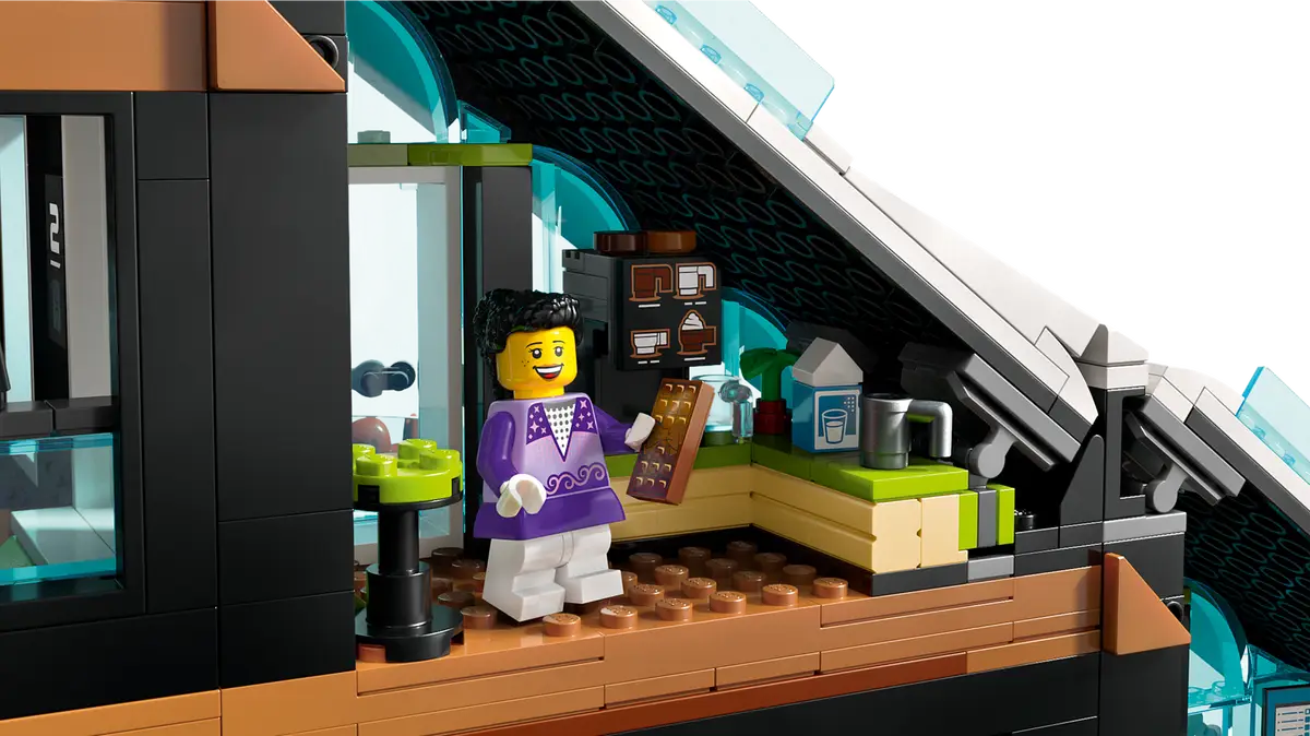 LEGO City 60366 Ski and Climbing Center 4
