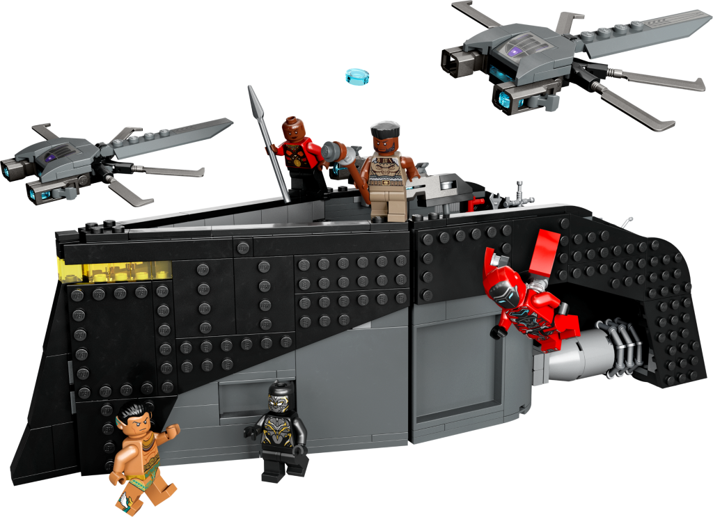 LEGO Marvel 76214 Black Panther War on the Water 6 1024x743