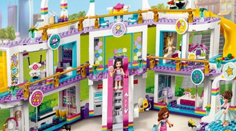 More LEGO Friends 2021 sets revealed, including Heartlake City Shopping Mall