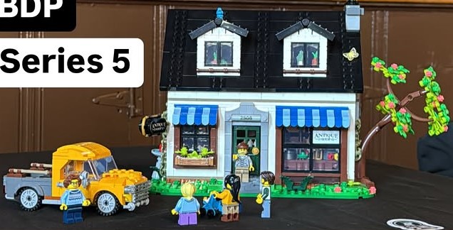 LEGO Bricklink series 5 antique shop