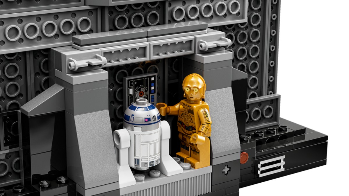 Brand new C-3PO LEGO Star Wars minifigure with arm printing revealed