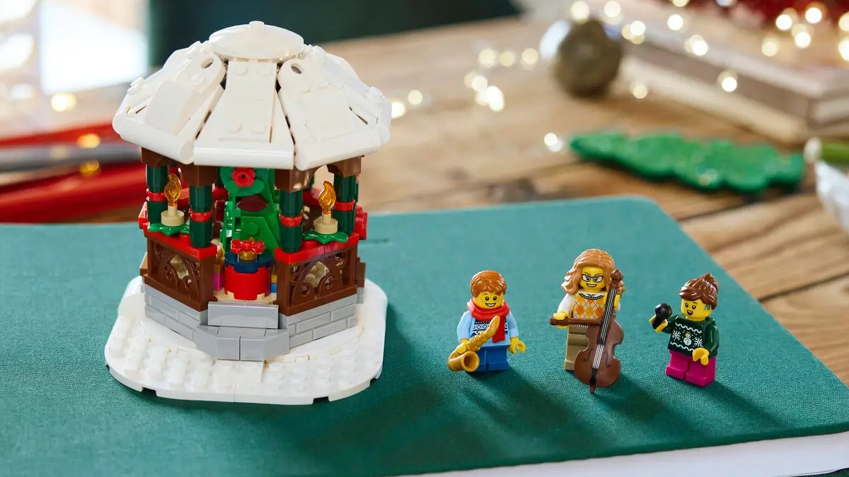 New LEGO Xmas GWP available now – and pre-orders count