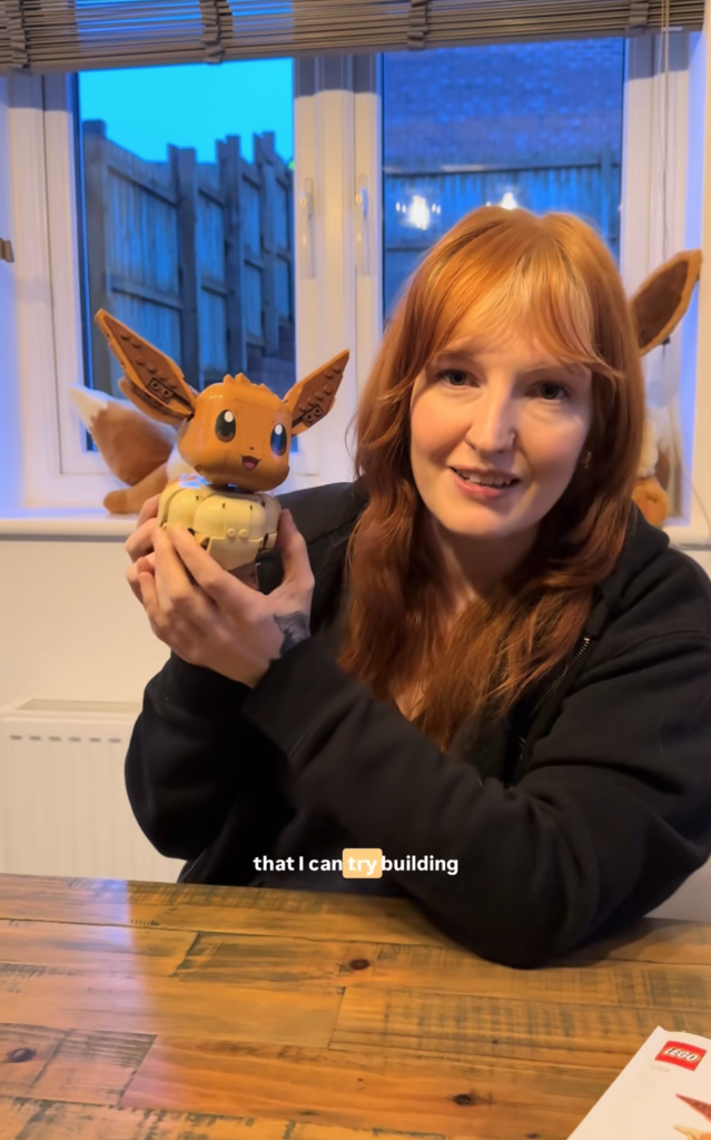 TIKTOK LEGO Pokemon 72151 Eevee hands on 2 639x1024