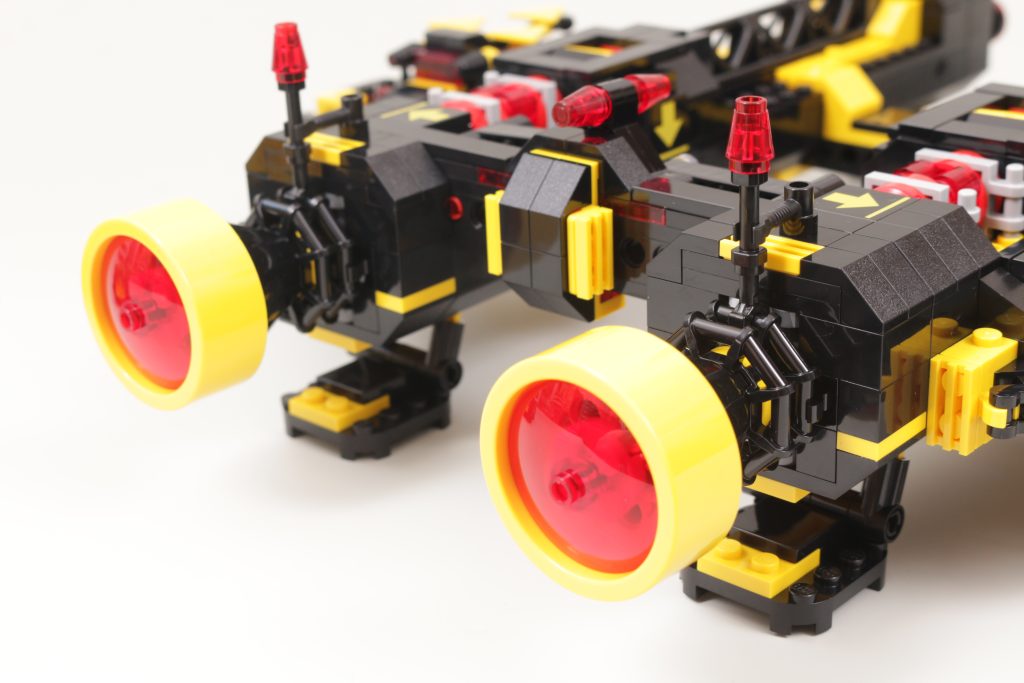 LEGO Icons 10355 Blacktron Renegade review 33 1024x683