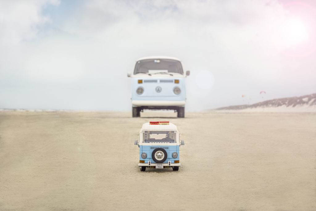 LEGO for Adults 10279 Volkswagen T2 Camper Van real life van 4