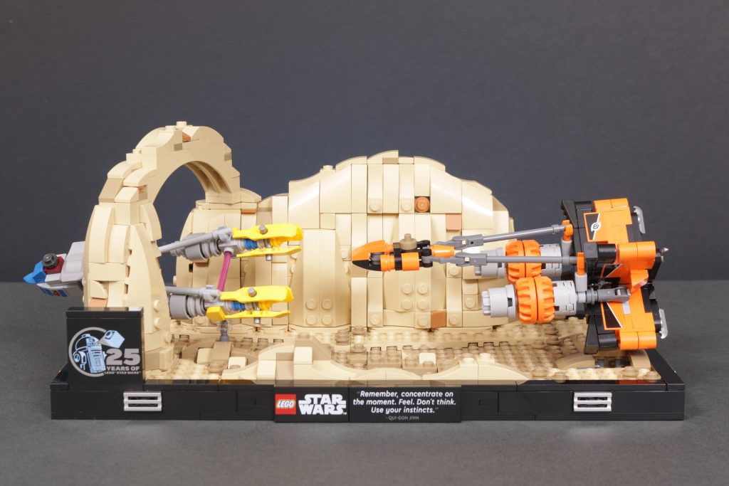 LEGO Star Wars 75380 Mos Espa Podrace Diorama review 1 1024x683