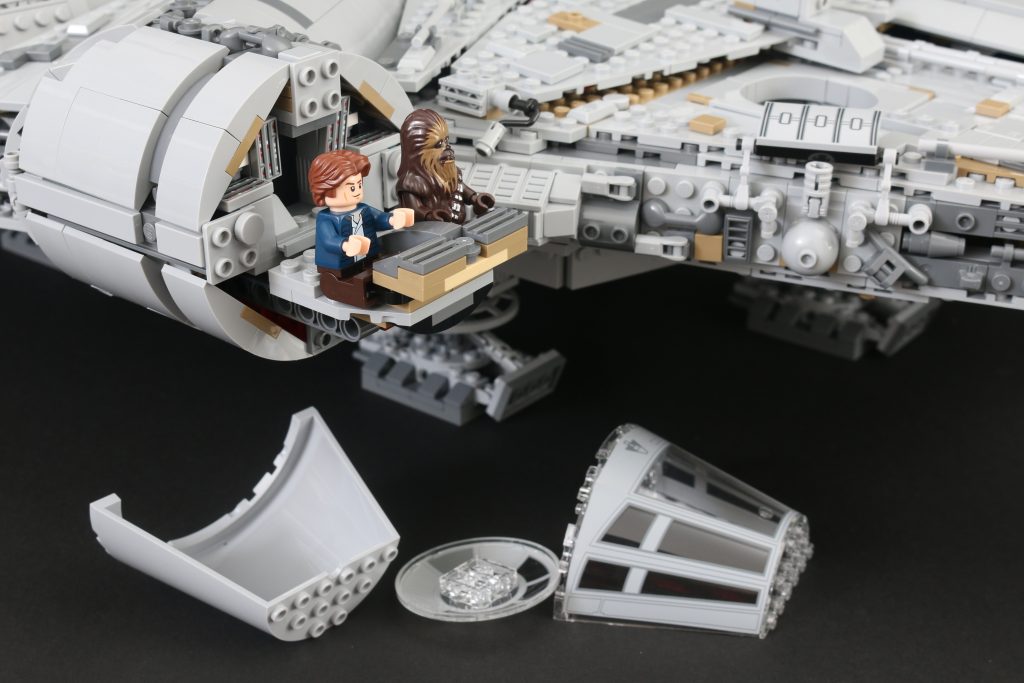 LEGO Star Wars 75192 UCS Ultimate Collectors Series Millennium Falcon review 24 1024x683