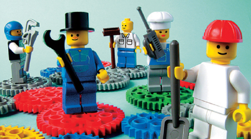 Playing with LEGO bricks may help with mental health issues