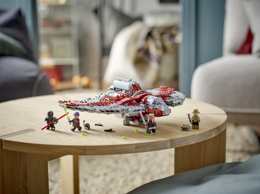 LEGO Star Wars 75362 Ahsoka Tanos T 6 Jedi Shuttle 17 1024x767