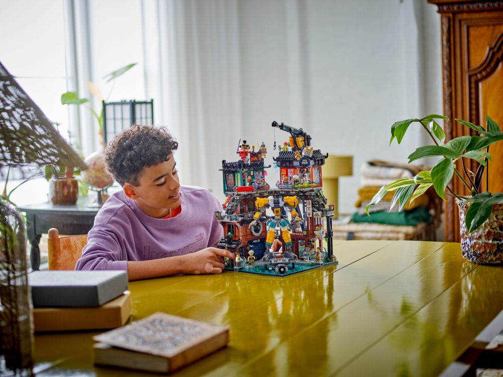LEGO NINJAGO 71837 NINJAGO City Workshops 43 1024x767