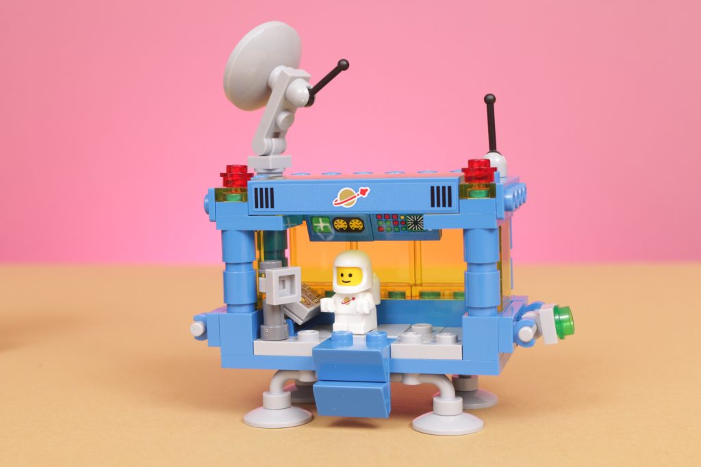 LEGO 40712 Micro Rocket Launchpad gift with purchase review 4 1024x683