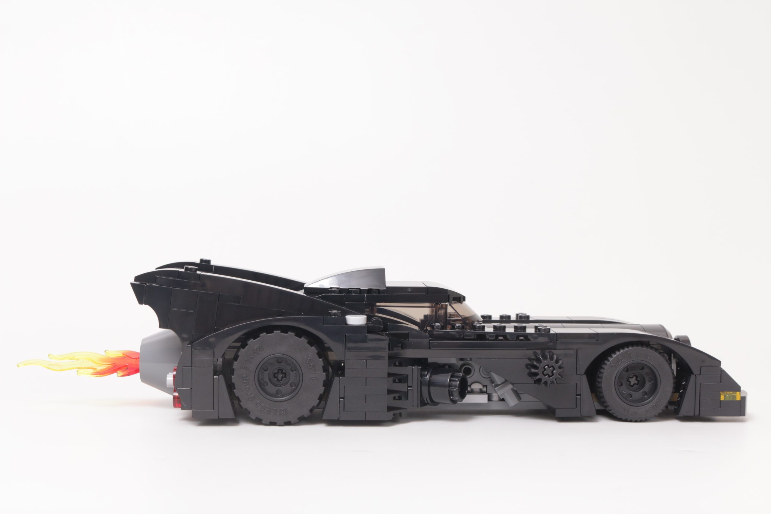 LEGO Batman 76252 Batcave – Shadow Box review 55 scaled