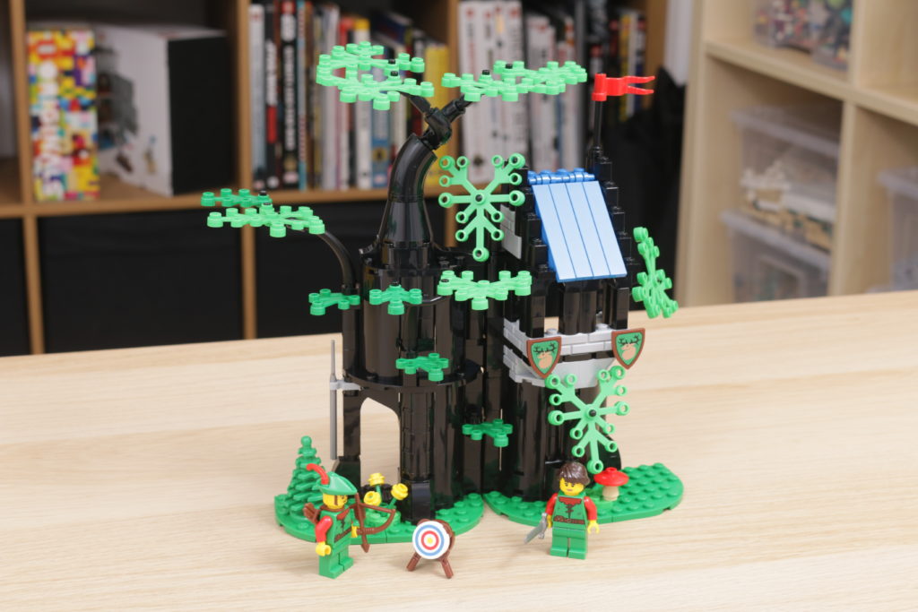 LEGO Castle 40567 Forest Hideout gift with purchase review 20 1024x683
