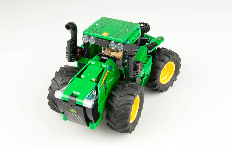 LEGO Technic 42136 John Deere 9620R 4WD Tractor 24
