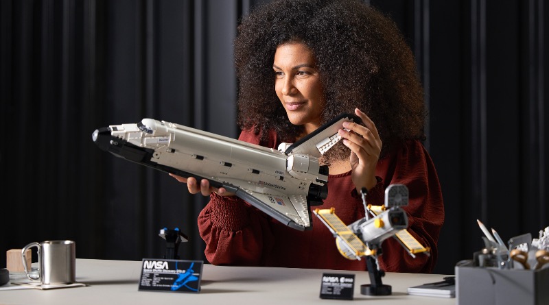 In pictures: LEGO 10283 NASA Space Shuttle Discovery