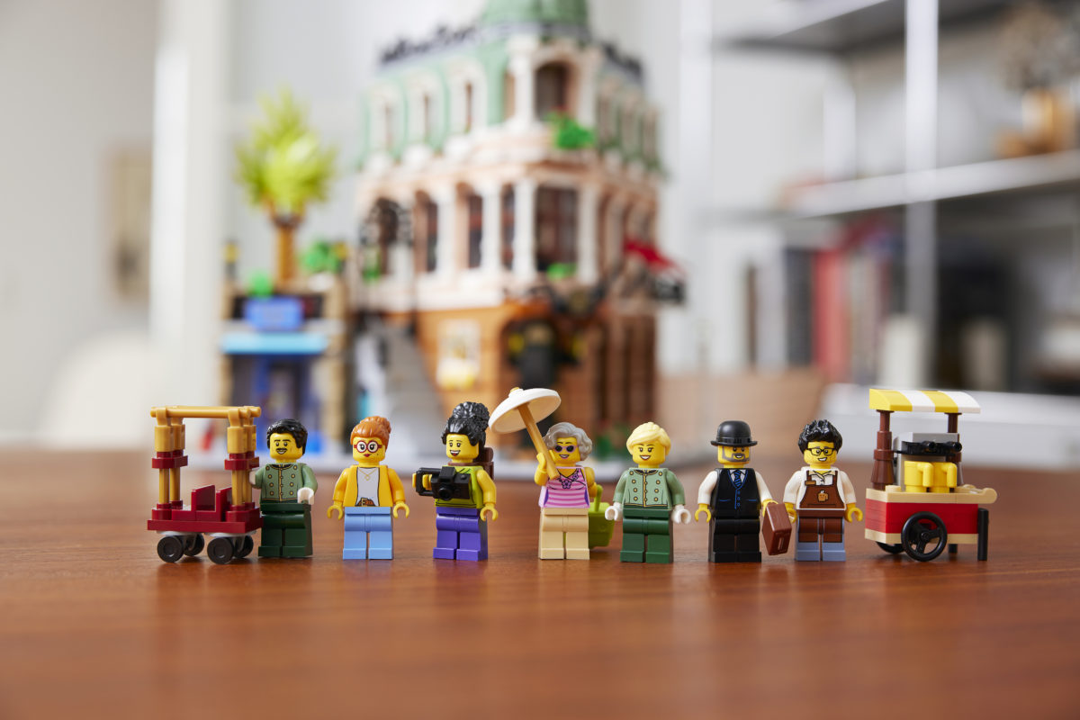 LEGO for Adults 10297 Boutique Hotel 20
