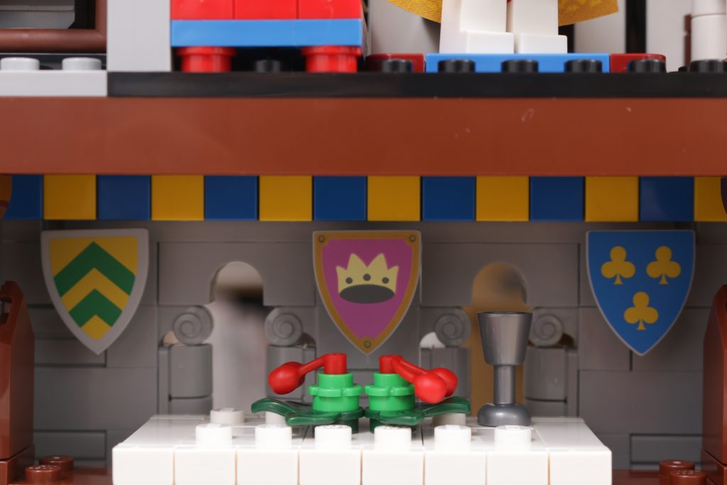 LEGO ICONS 10305 Lion Knights Castle review 25 1024x683