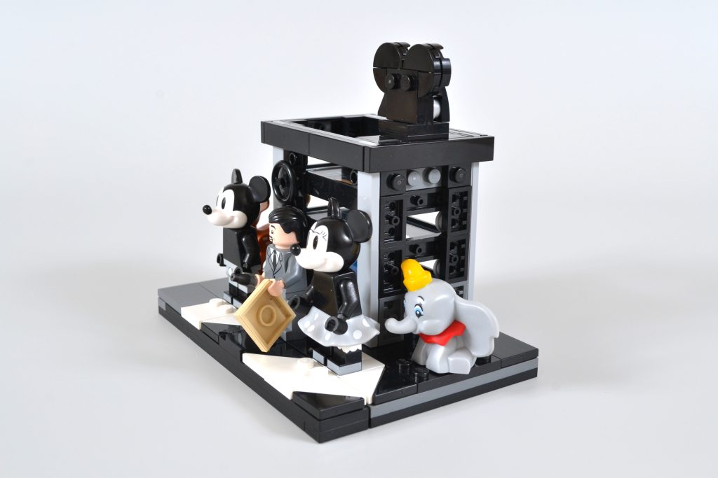LEGO Disney 43230 Walt Disney Tribute Camera 2 1024x683